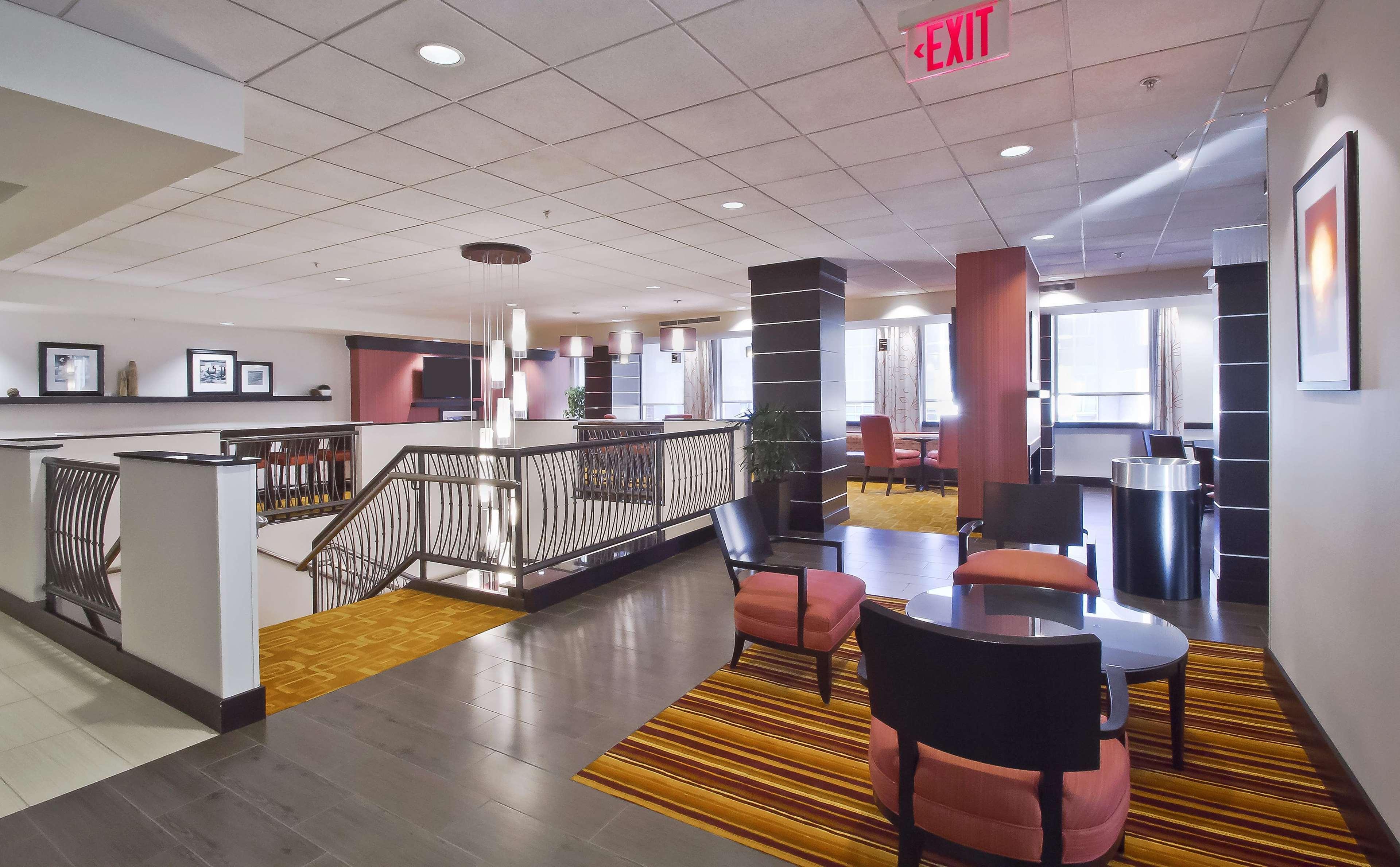 Hampton Inn & Suites Columbus-Downtown, Ohio Екстер'єр фото