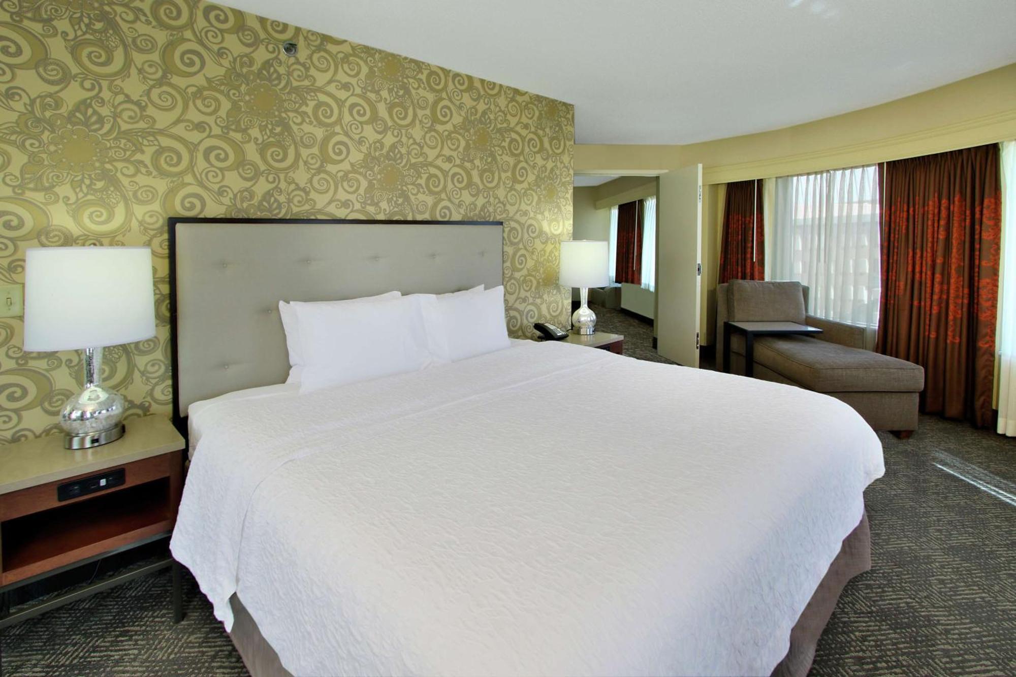Hampton Inn & Suites Columbus-Downtown, Ohio Екстер'єр фото